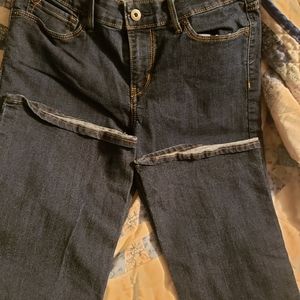 Ladies 8M Levi's